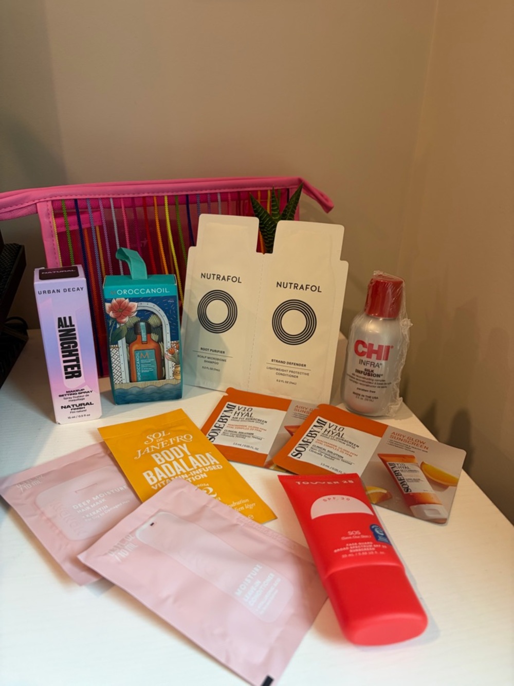 Toiletries bag and skincare - hair care - body care BUNDLE